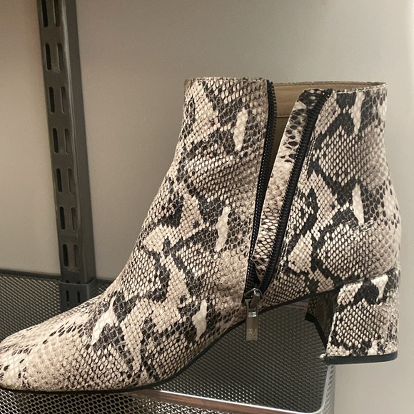 Printed bootie - Picture 2 of 2